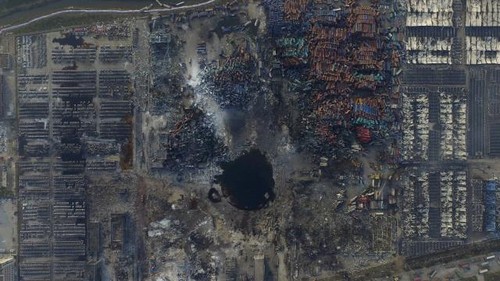 Explosion de Tianjin. Le bilan s'alourdit à 129 morts  - ảnh 1